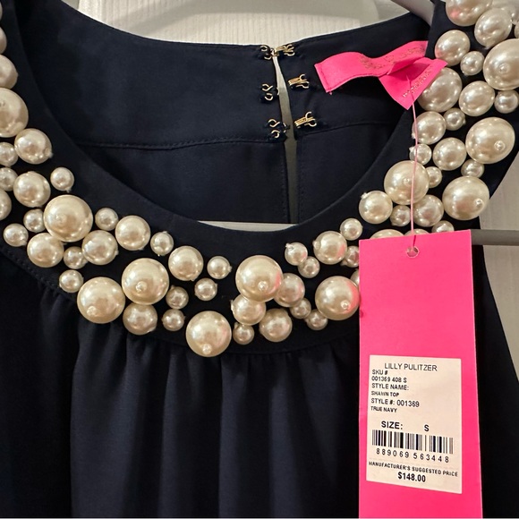 Lilly Pulitzer Shawn Top size small. NWT - Picture 2 of 2